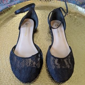 🌞Chase & Chloe Black Flats